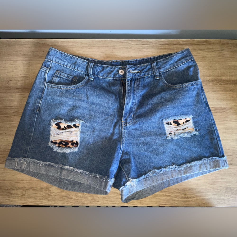 Jaguar Print Shorts